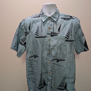 Classic Light Blue Sailboat-Print Short Sleeve Button-Down Shirt